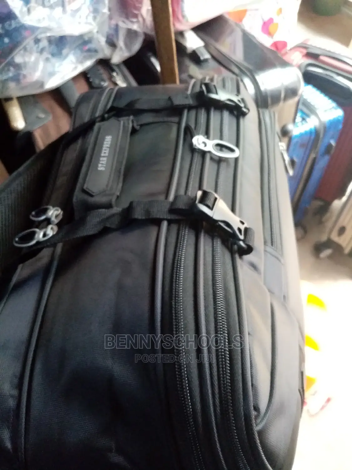 Bexpandable Star Express Backpack With Usb and Earpies Ports