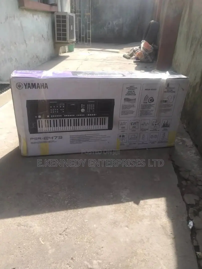 Yamaha PSR-E 483 Keyboard