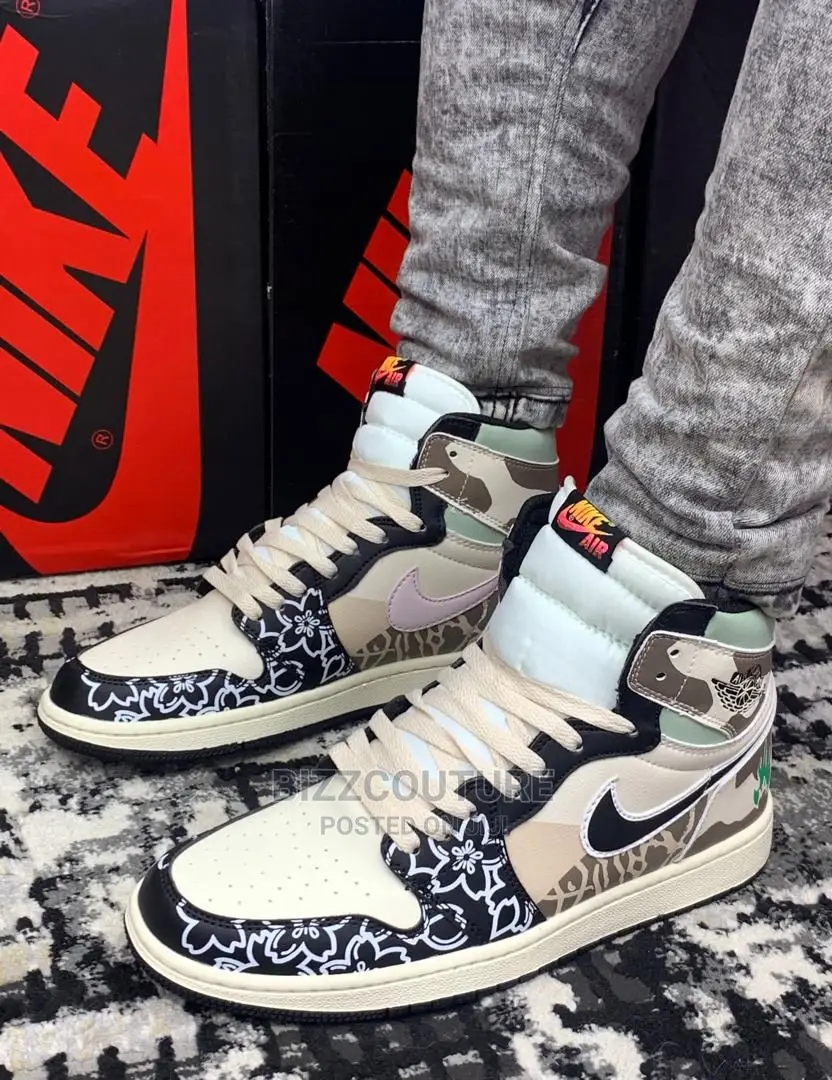 Original Air Jordan 1 Bathing Ape Available in Store
