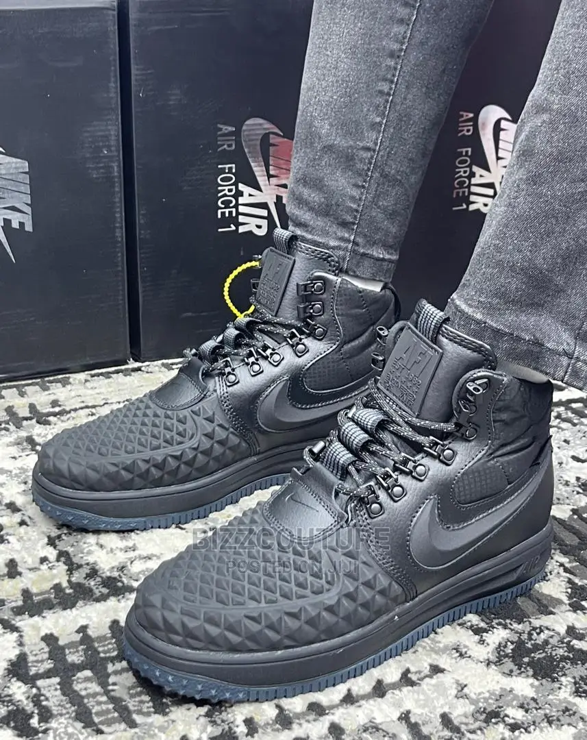 Original NIKE LUNAR FORCE 1 Duckboot Black Available Instore
