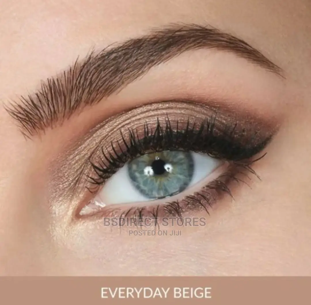 Avon Everyday Beige Power Stay 16 Hour Eyeshadow Stick