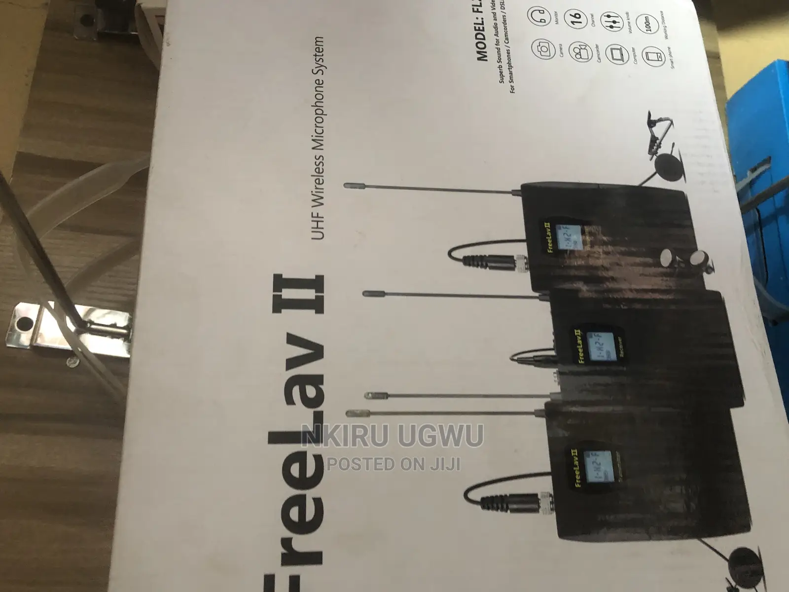 Freelav 11 Dual Wireless Lapel Mic