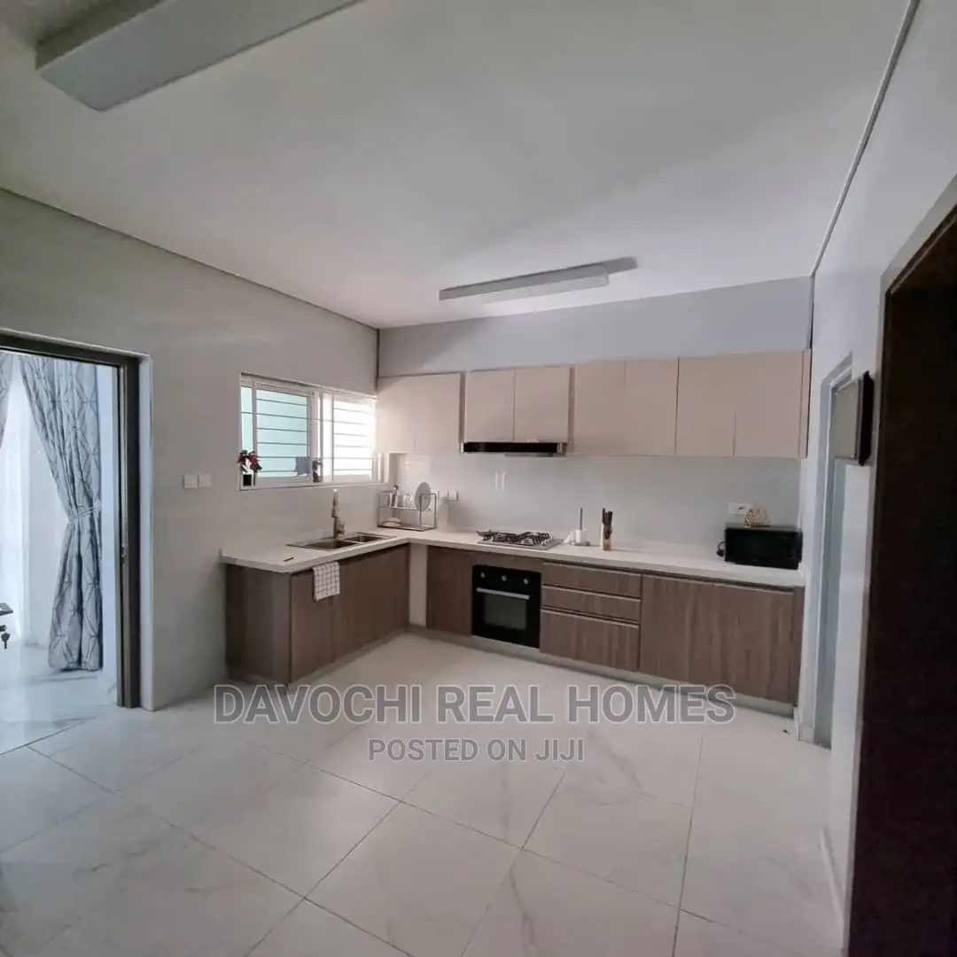 Furnished 4bdrm House in Lekki Phase One for Rent