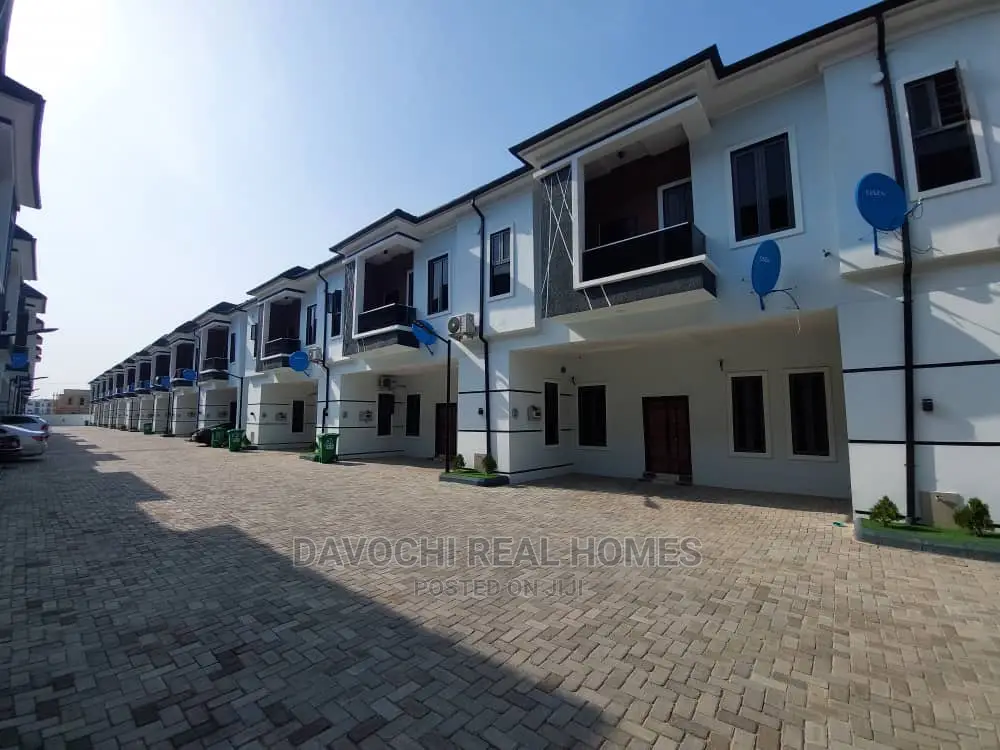 4bdrm Duplex in By Chevron Second, Lekki for rent