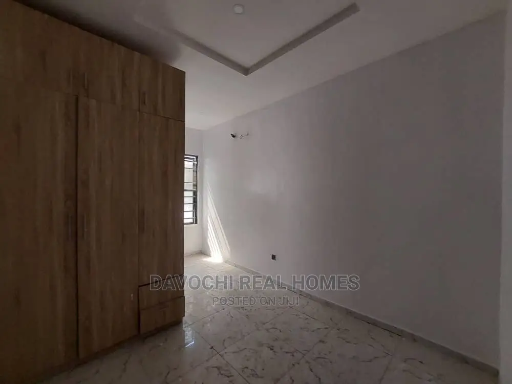 4bdrm Duplex in By Chevron Second, Lekki for rent