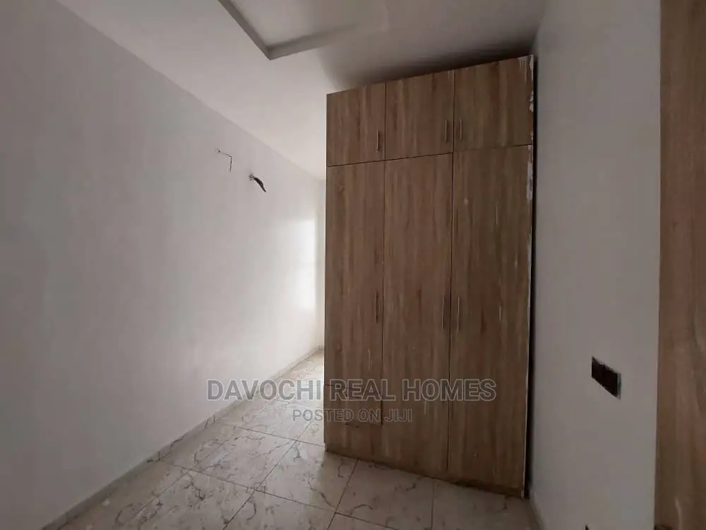 4bdrm Duplex in By Chevron Second, Lekki for rent