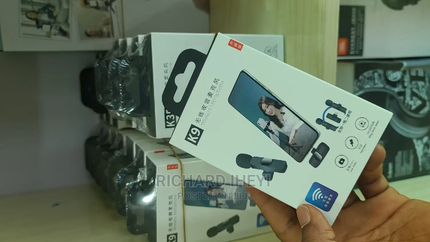 Tiny Lavalier Wireless Microphone