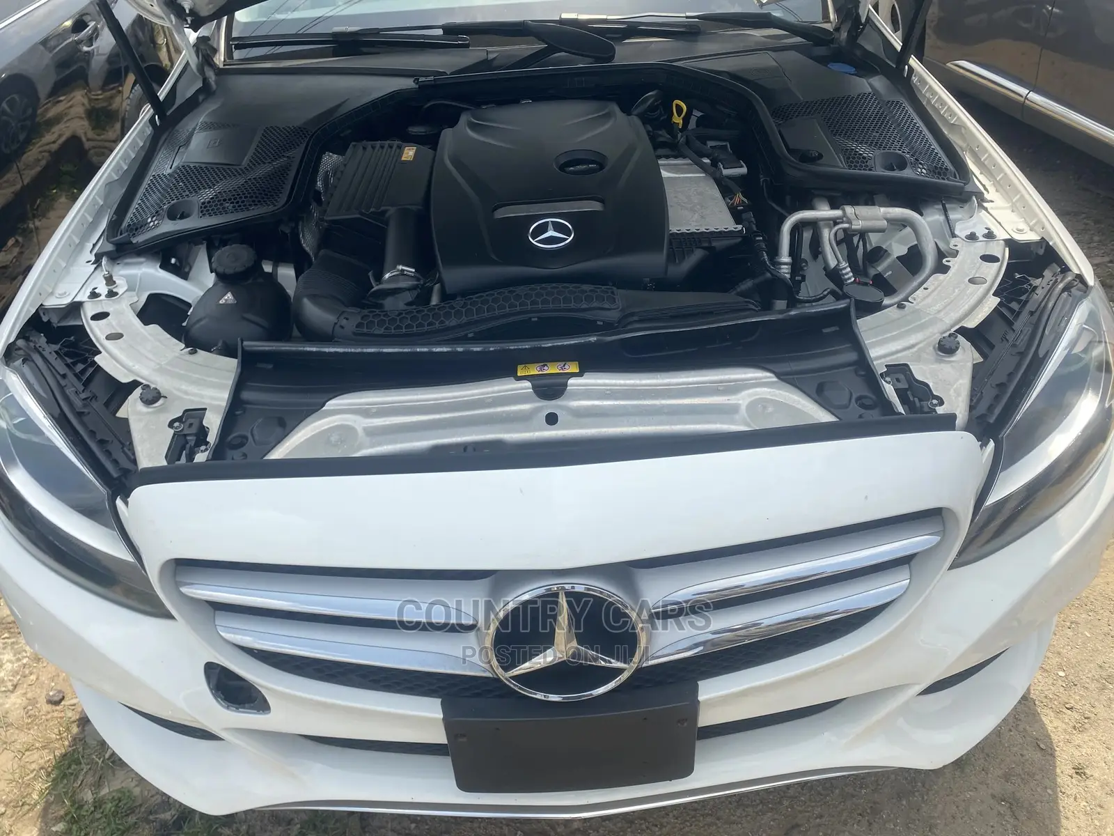 Mercedes-Benz C300 2017 White