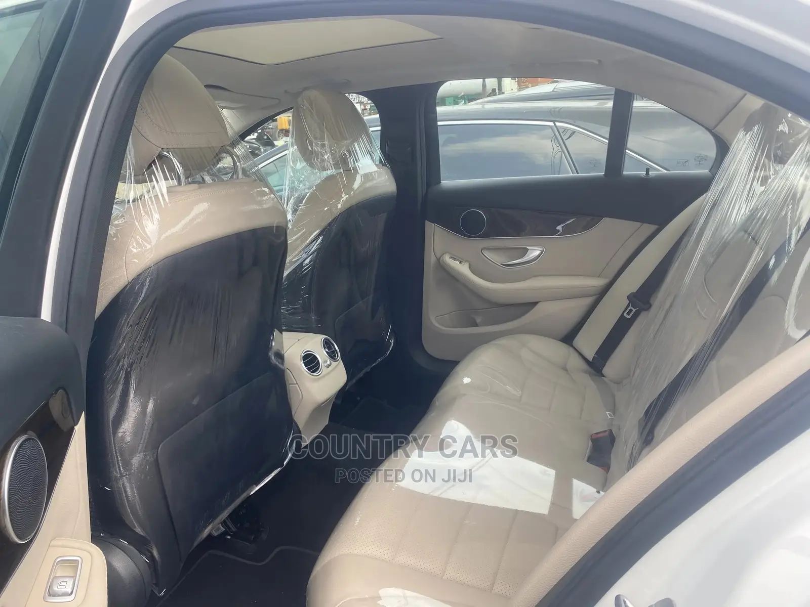 Mercedes-Benz C300 2017 White