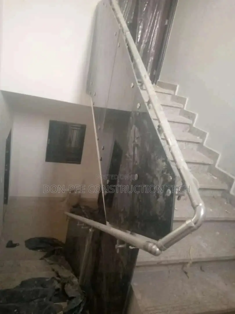 Frameless Glass Railing 004