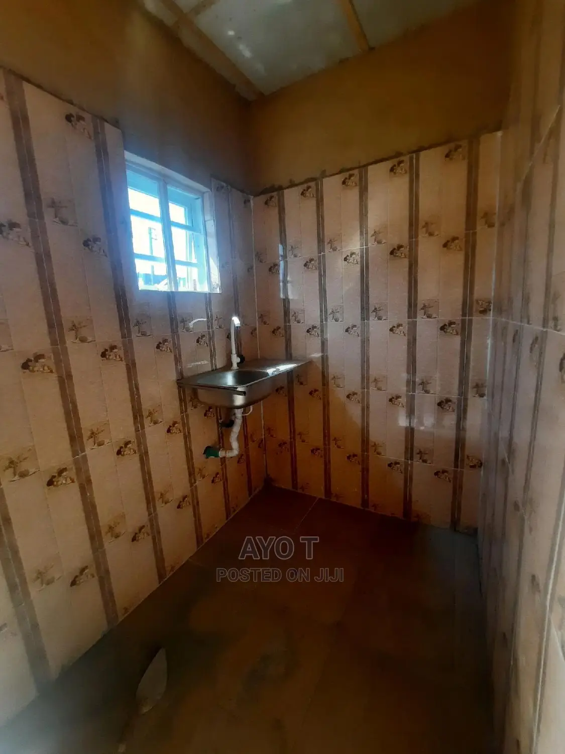 Studio Apartment in Bariga for rent