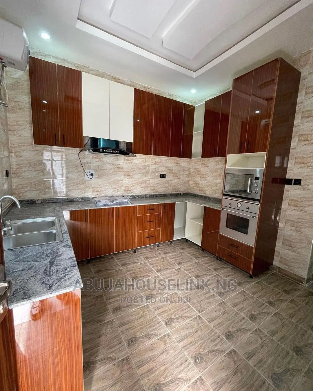 3bdrm Bungalow in Efab Queens Estate, Gwarinpa for sale
