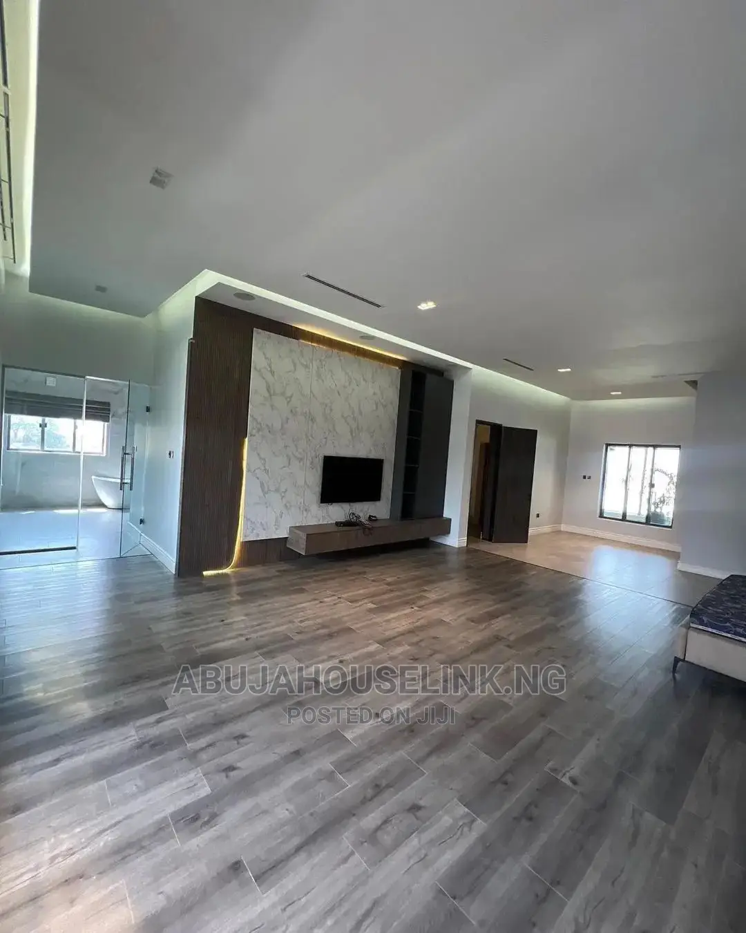 Furnished 5bdrm Duplex in Guzape Abuja for sale
