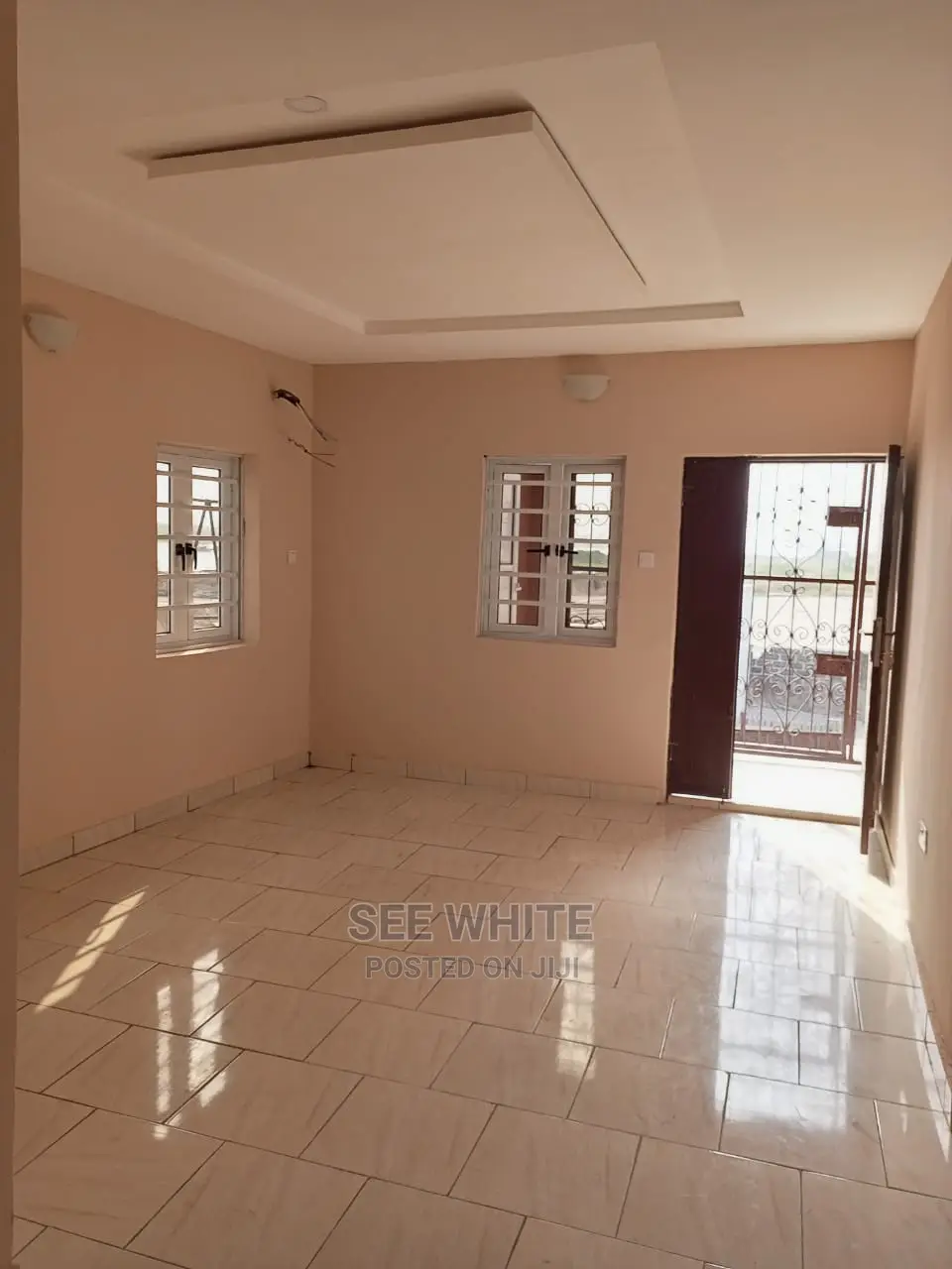 4bdrm Bungalow in Satellite Town, Amuwo-Odofin for sale