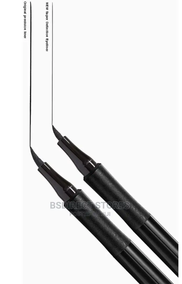 AVON TRUE COLOUR Black Super Definition Liquid Eyeliner