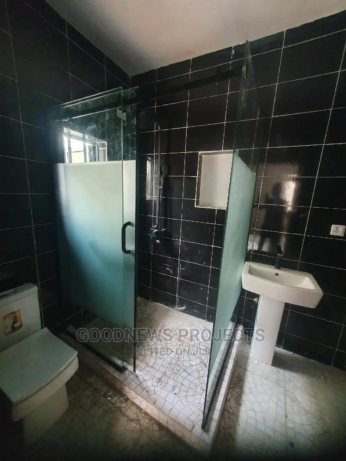 Sliding Frameless Glass Bath Cubicle