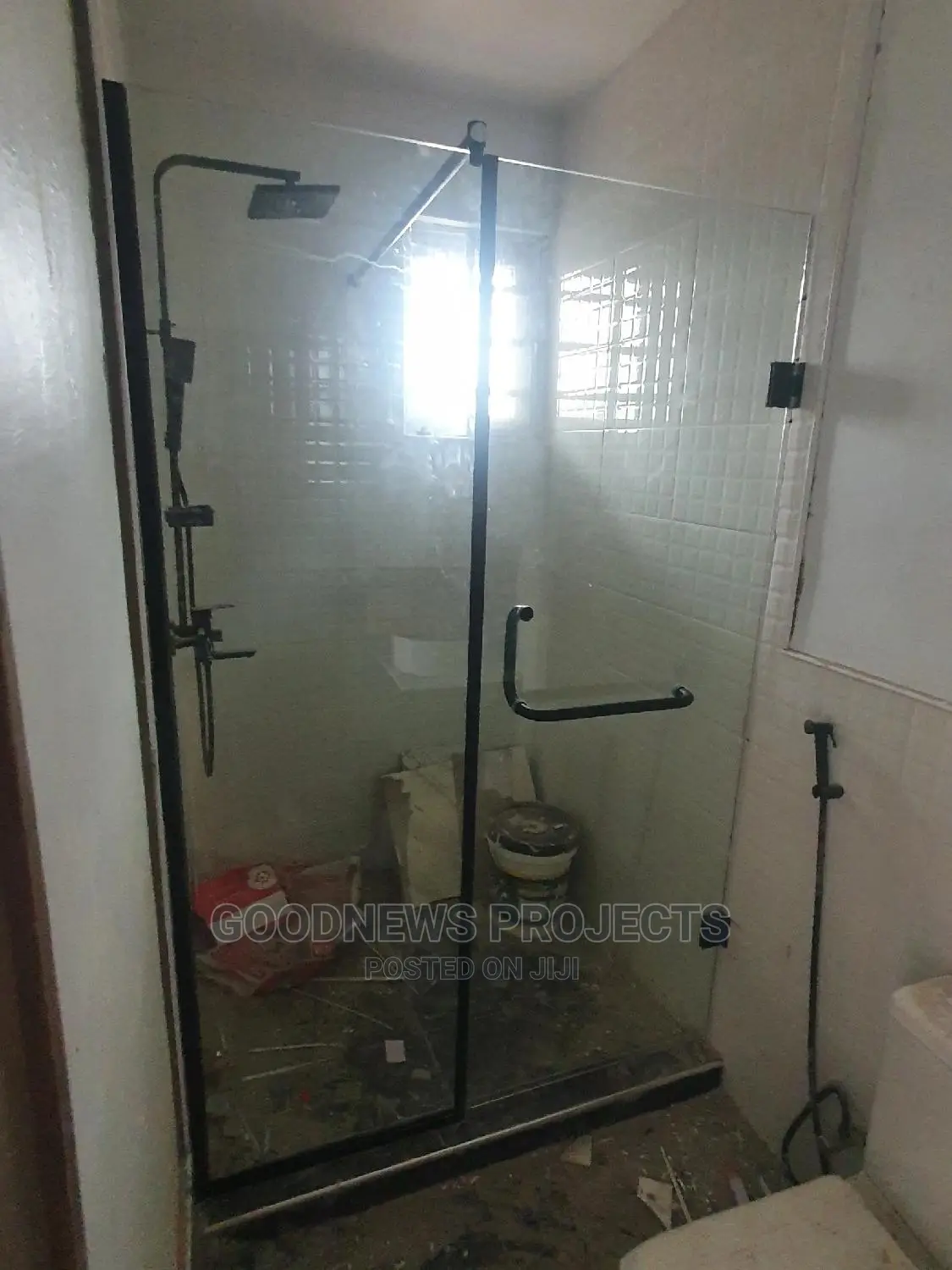 Hinged Frameless Shower Glass