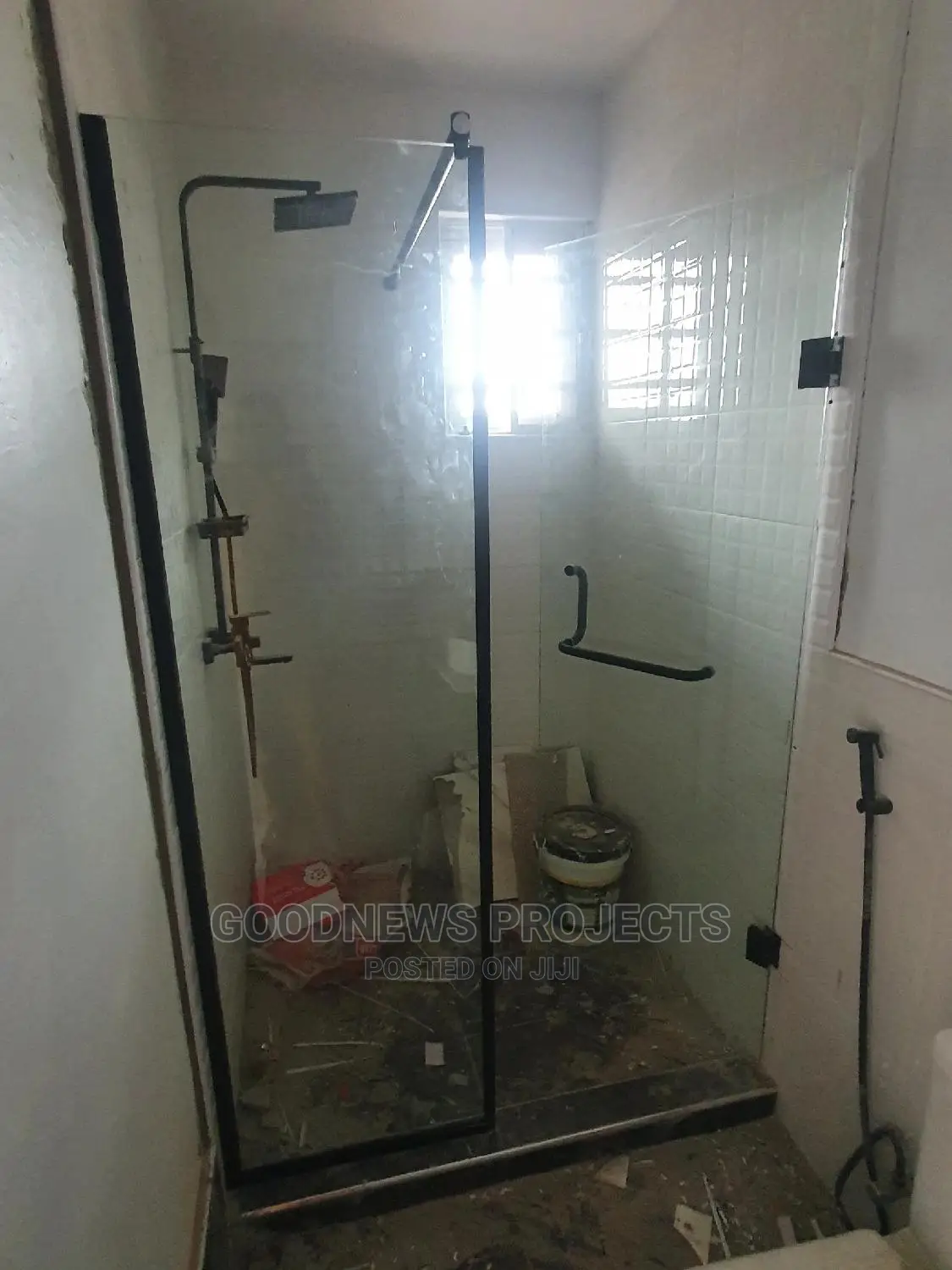 Hinged Frameless Shower Glass