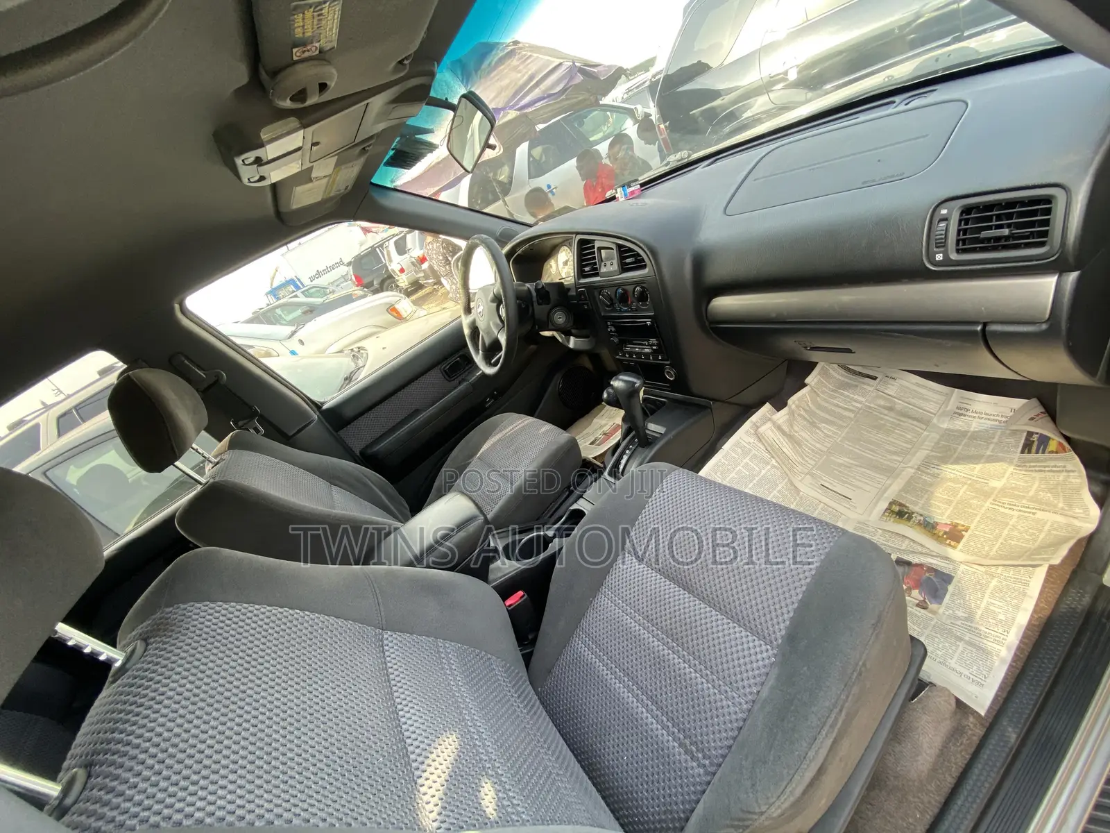 Nissan Pathfinder 2003 Silver