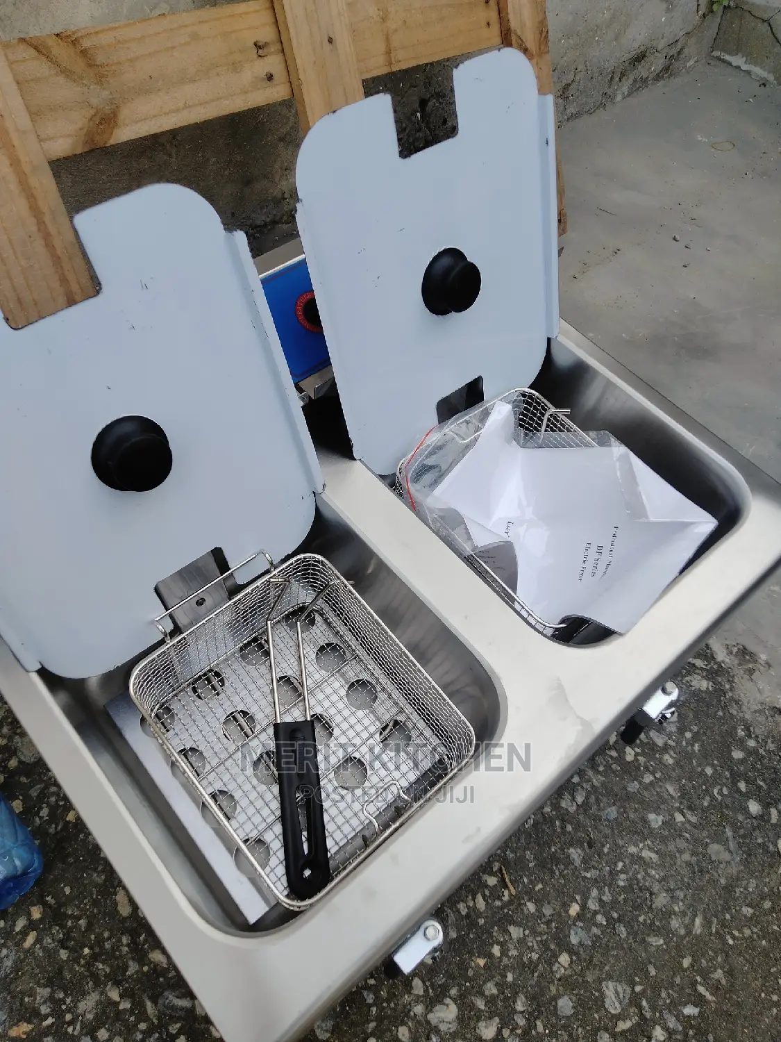 Electric Deep Fryer With Tap(10L*10L)