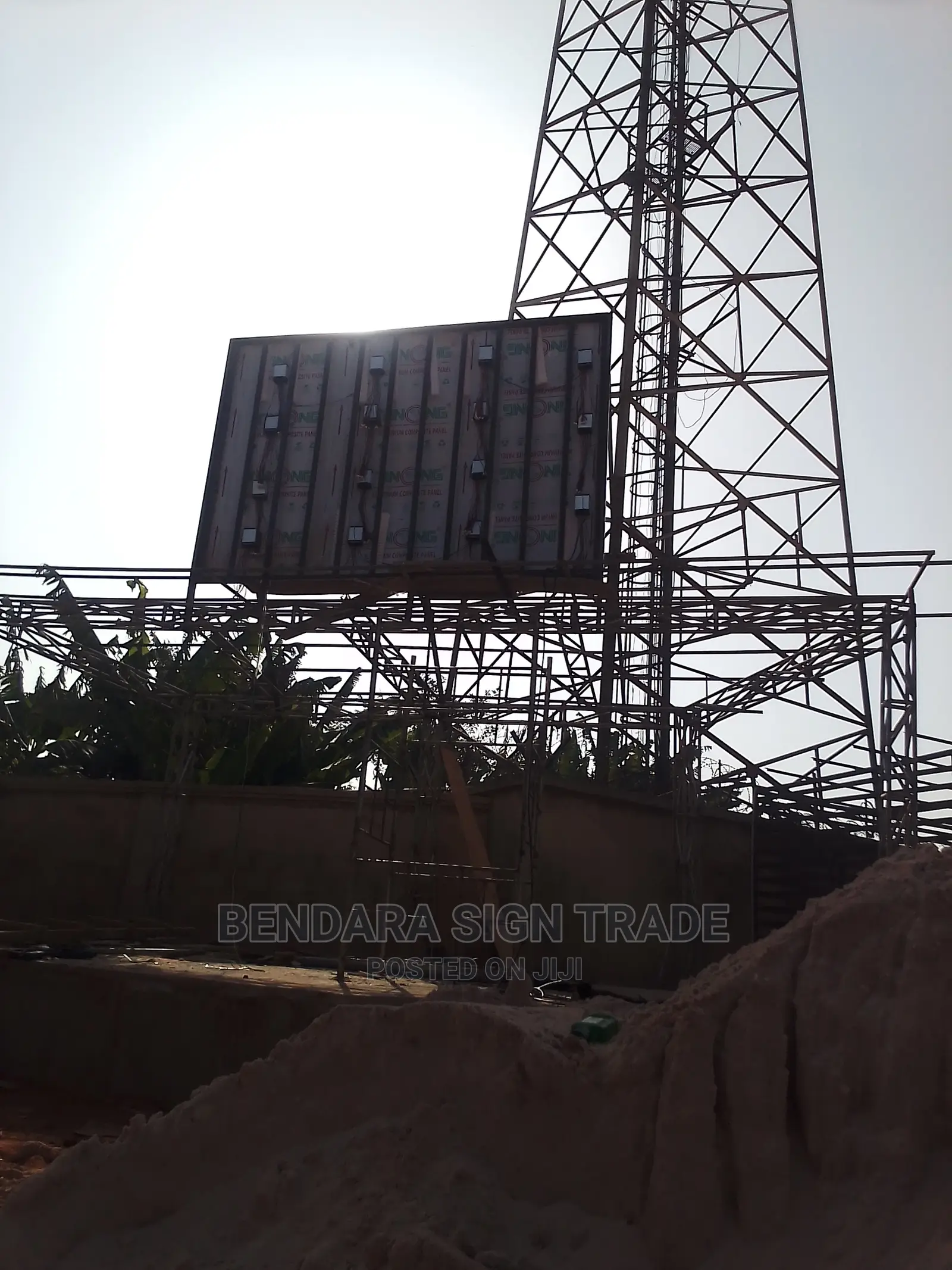 LED Video Display Board 9ft by 7ft Outdoor Big Screen Wall