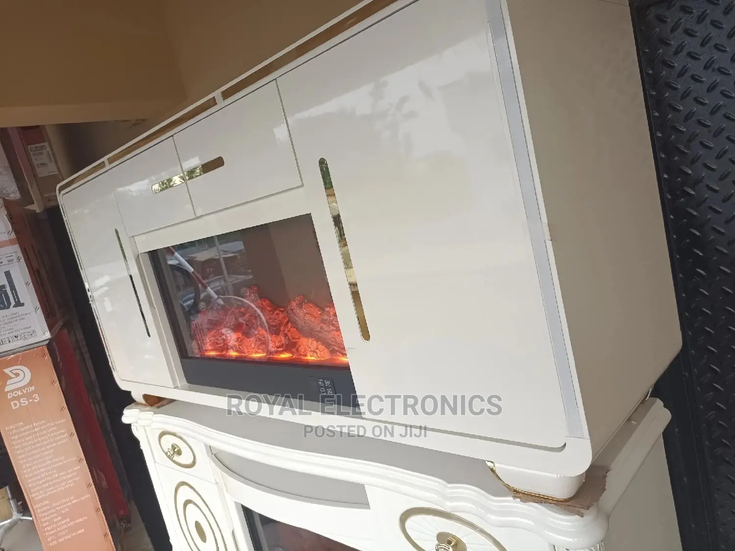 Brand New Imported Royal Fire Tv Stand With Fire Shelf Tv