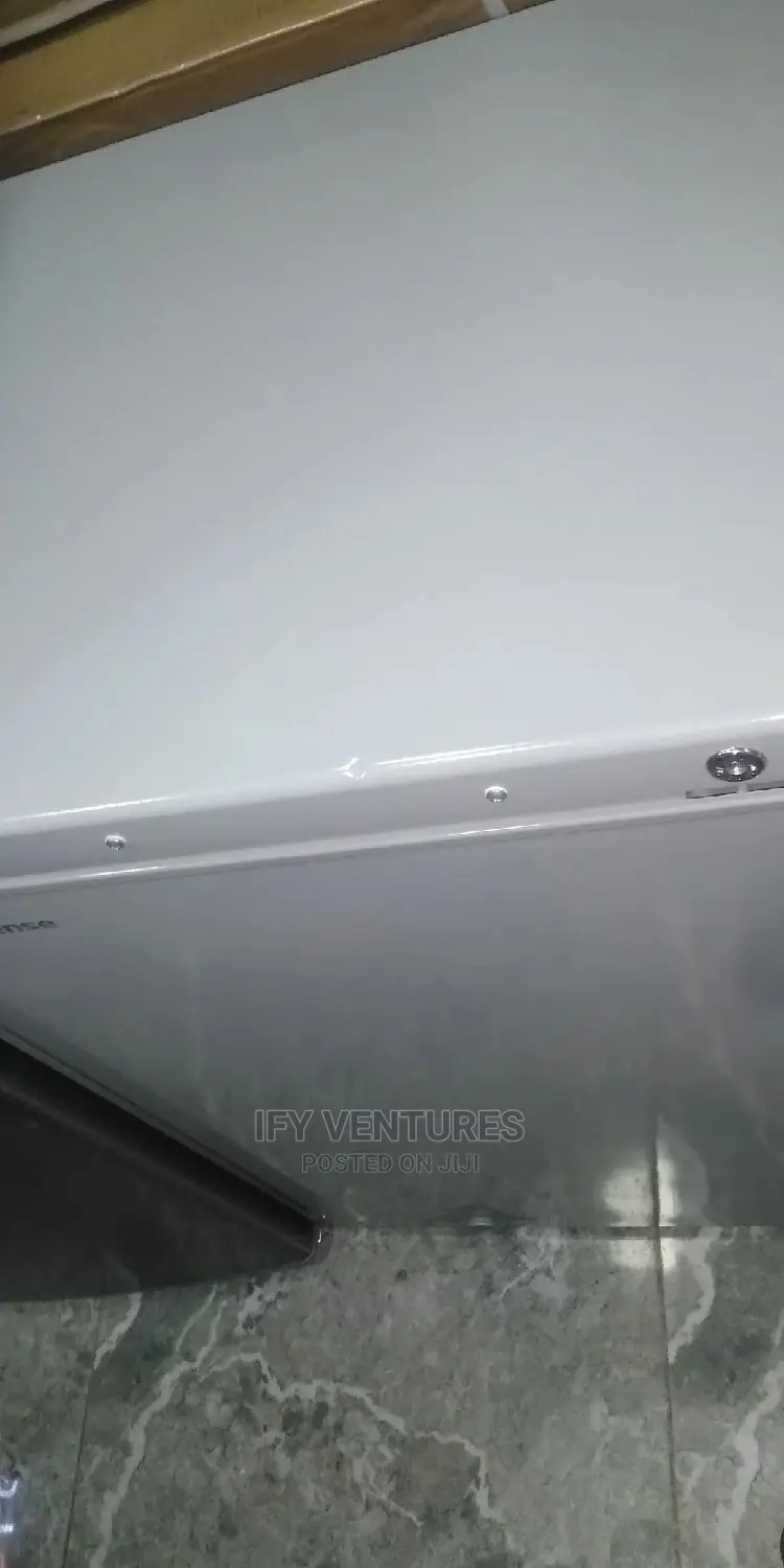 Hisense Chest Freezer. Silver Colour. 145liters