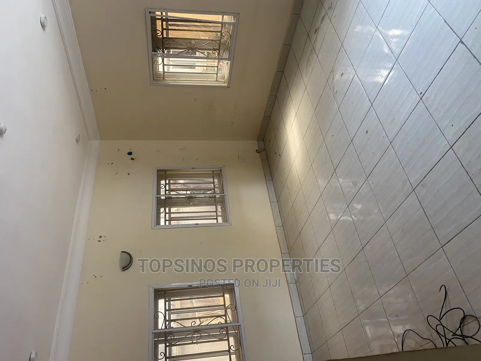 2bdrm Block of Flats in Dawaki for rent