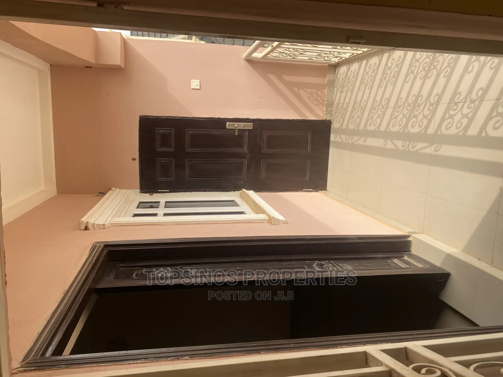 2bdrm Block of Flats in Dawaki for rent