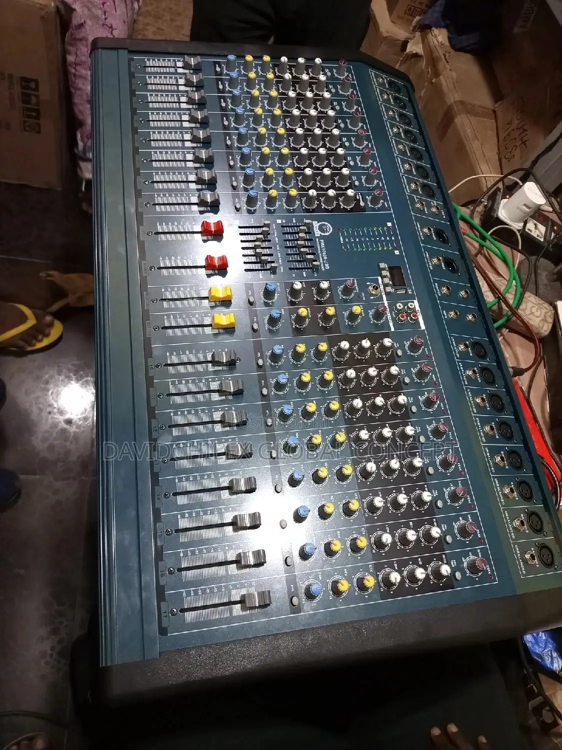 Yamaha 16channel Powered Flat Mixer