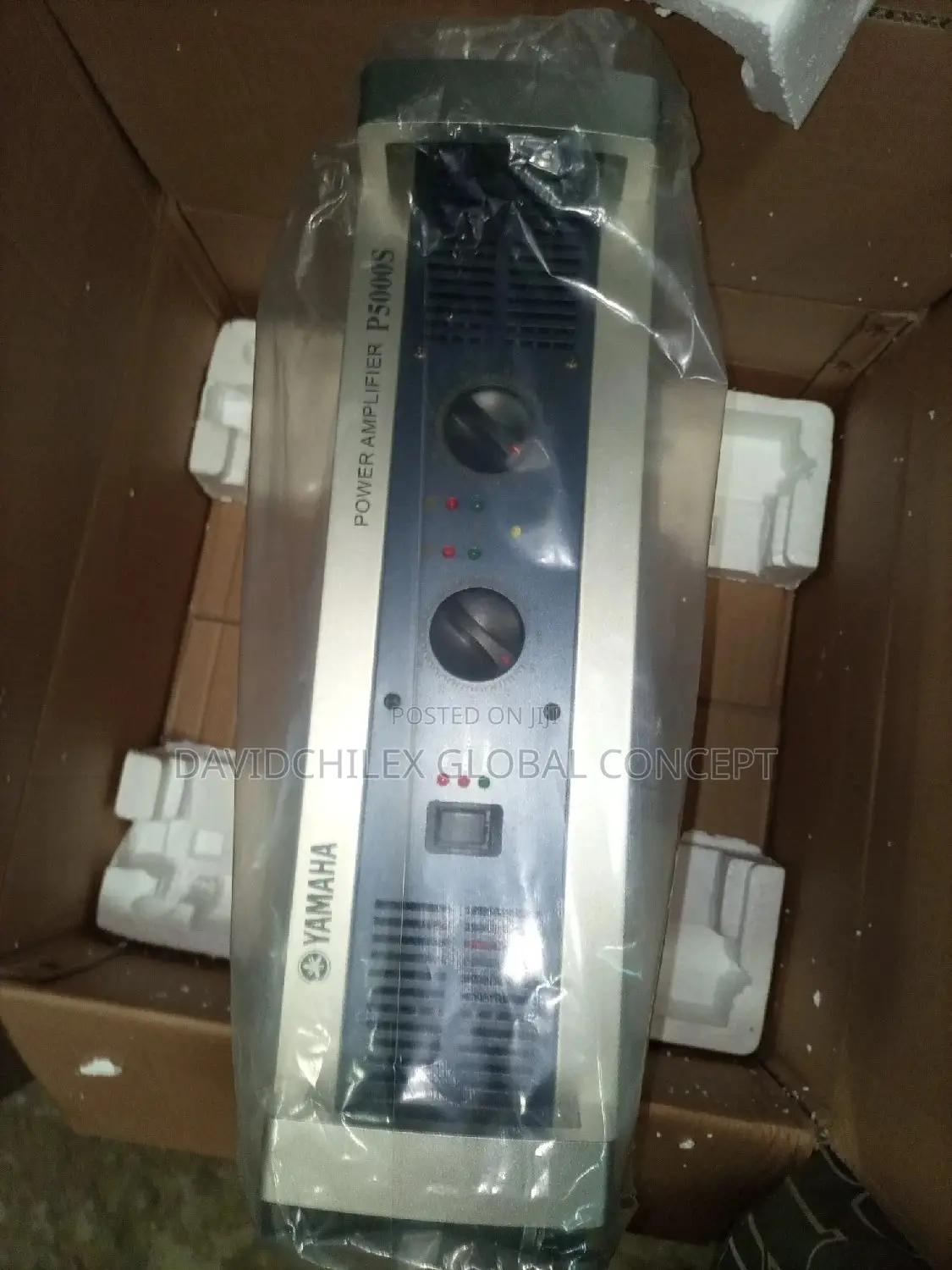 Model 5000 Yamaha Power Amplifier