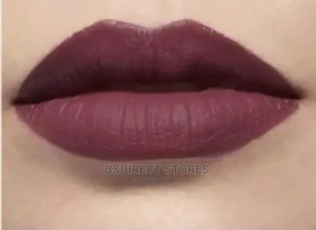 Avon True IN CHARGE MAUVE Power Stay 16 Hour Lip Colour