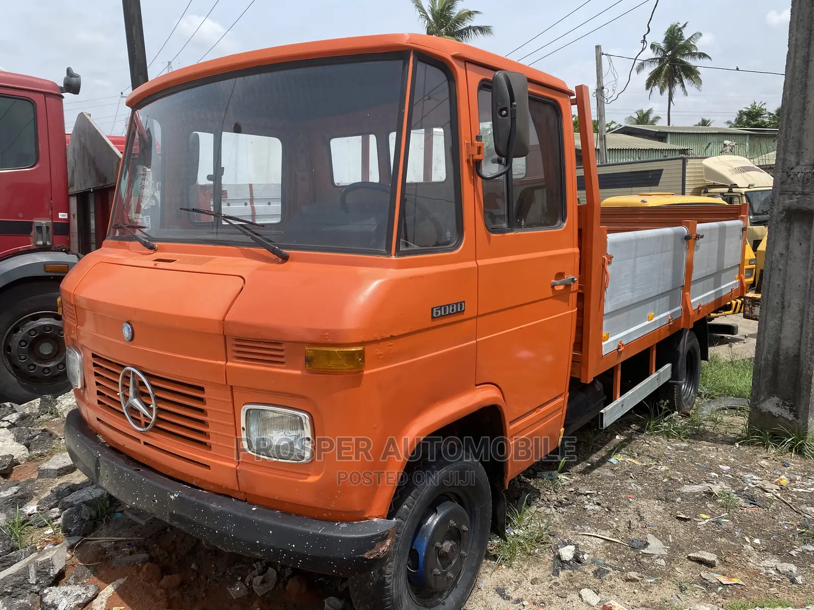Mercedes Benz 608d Truck