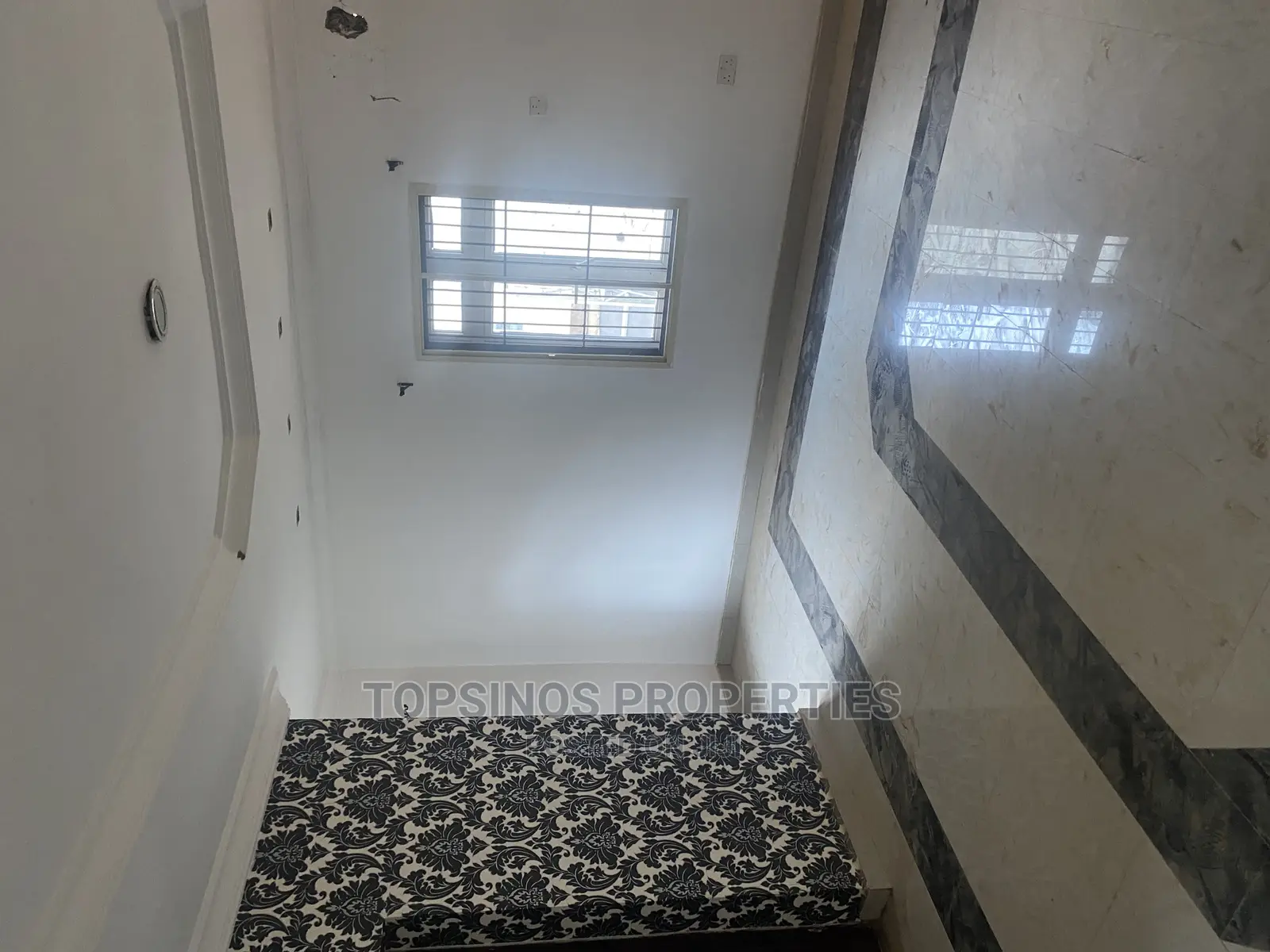 2bdrm Block of Flats in Dawaki for rent