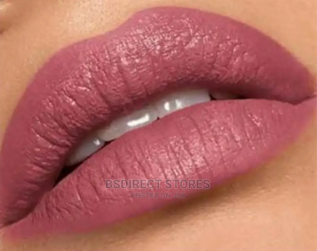 Avon Lisa Armstrong T Satincredible Lipstick