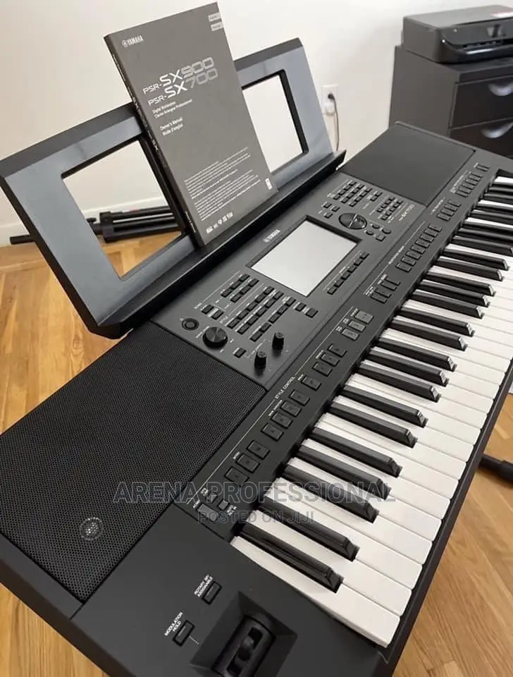 Yamaha PSR Sx700 Keyboard