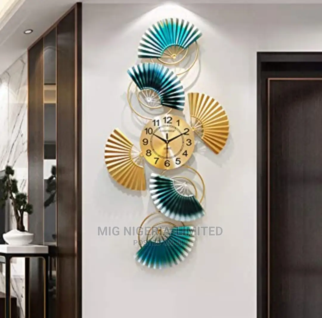 Wall Design Clock for Living Room Decor