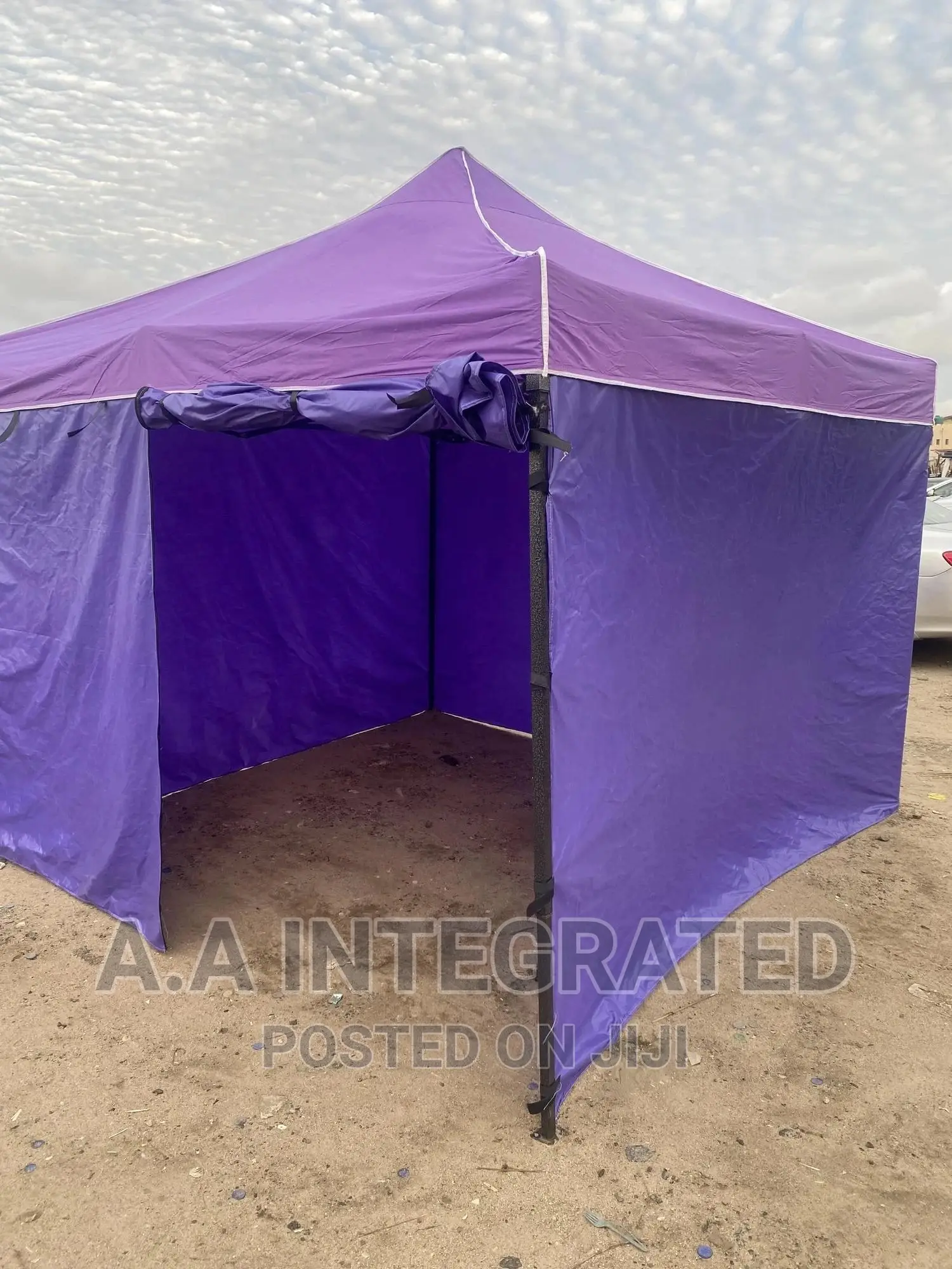 Quality 10ft X10ft Tent With Sides Covered