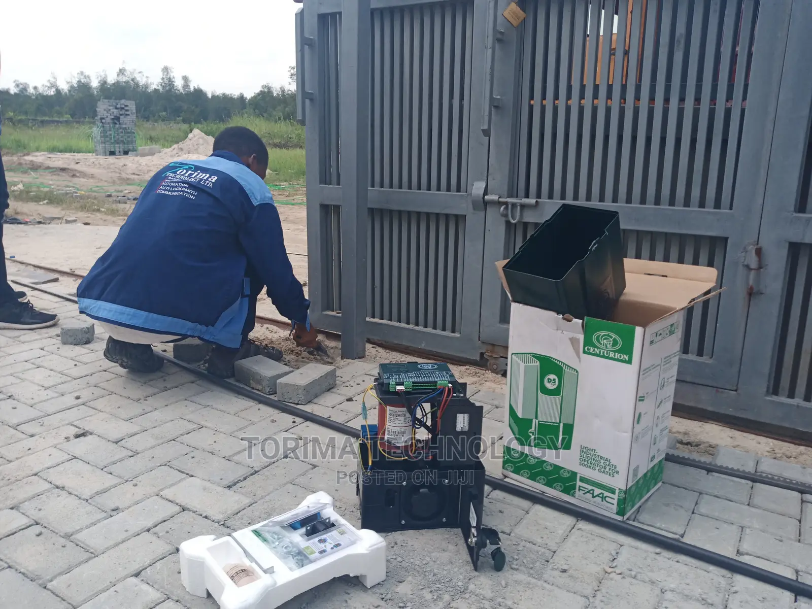 Automated Rolling Gate: The Future Of Property Security"