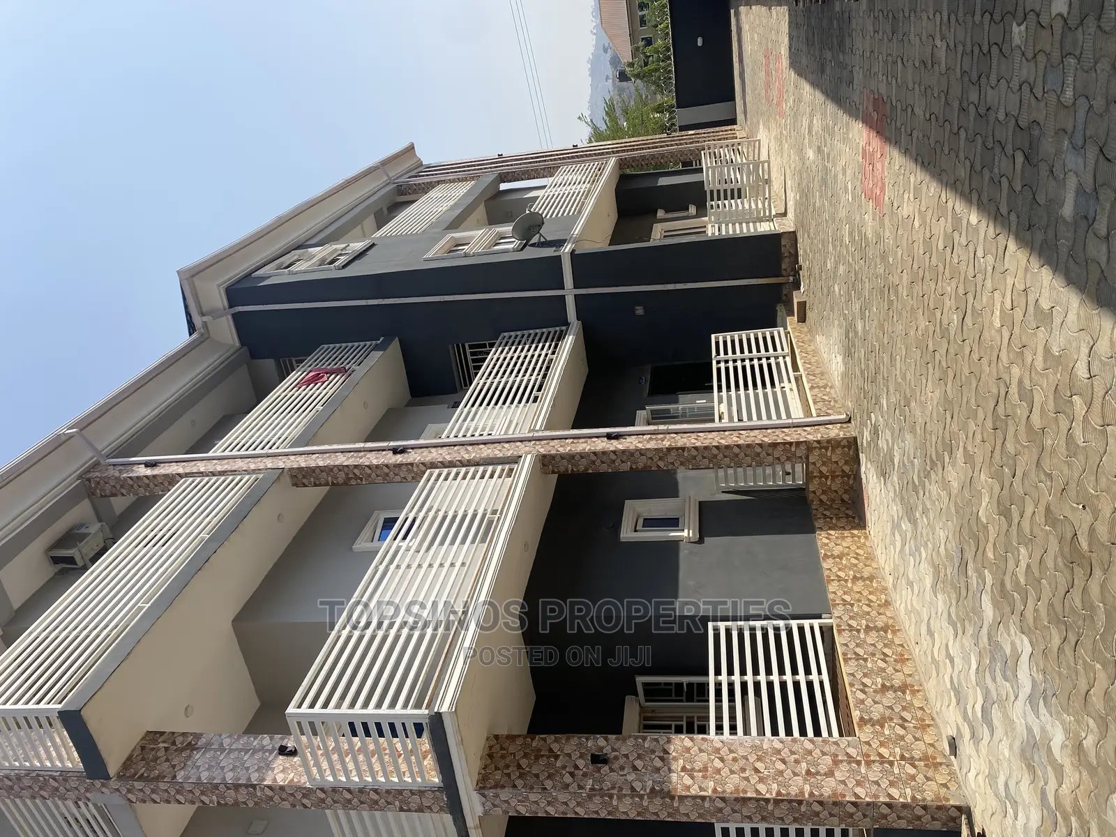 2bdrm Block of Flats in Dawaki for rent