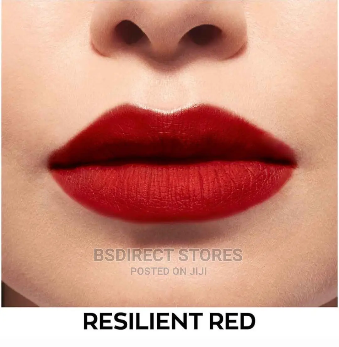 Avon True Colour RESILIENT RED Power Stay Lip Colour