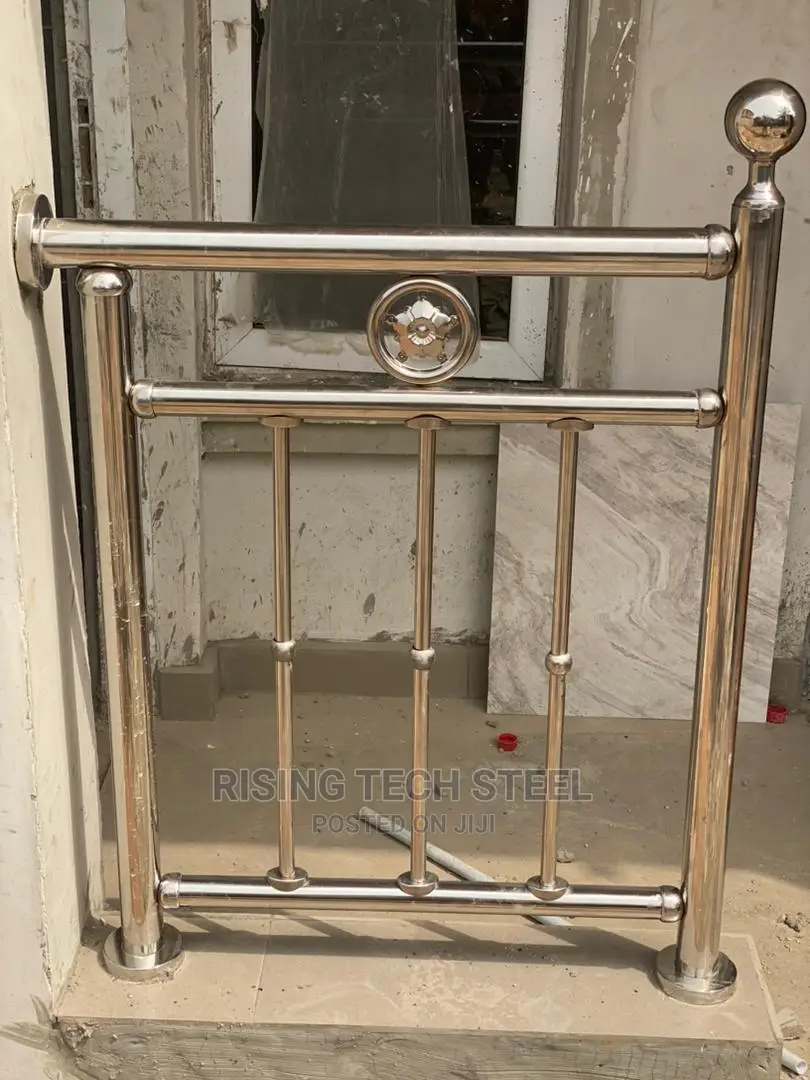 Stainless Handrail With Silver Ring Ball