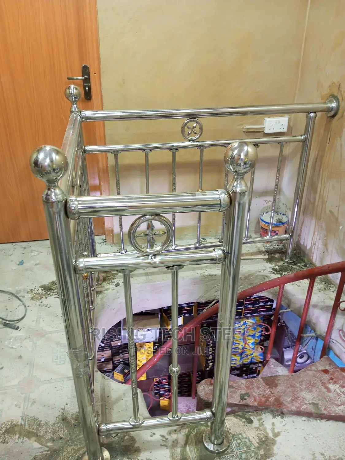 Stainless Handrail and Top Ball