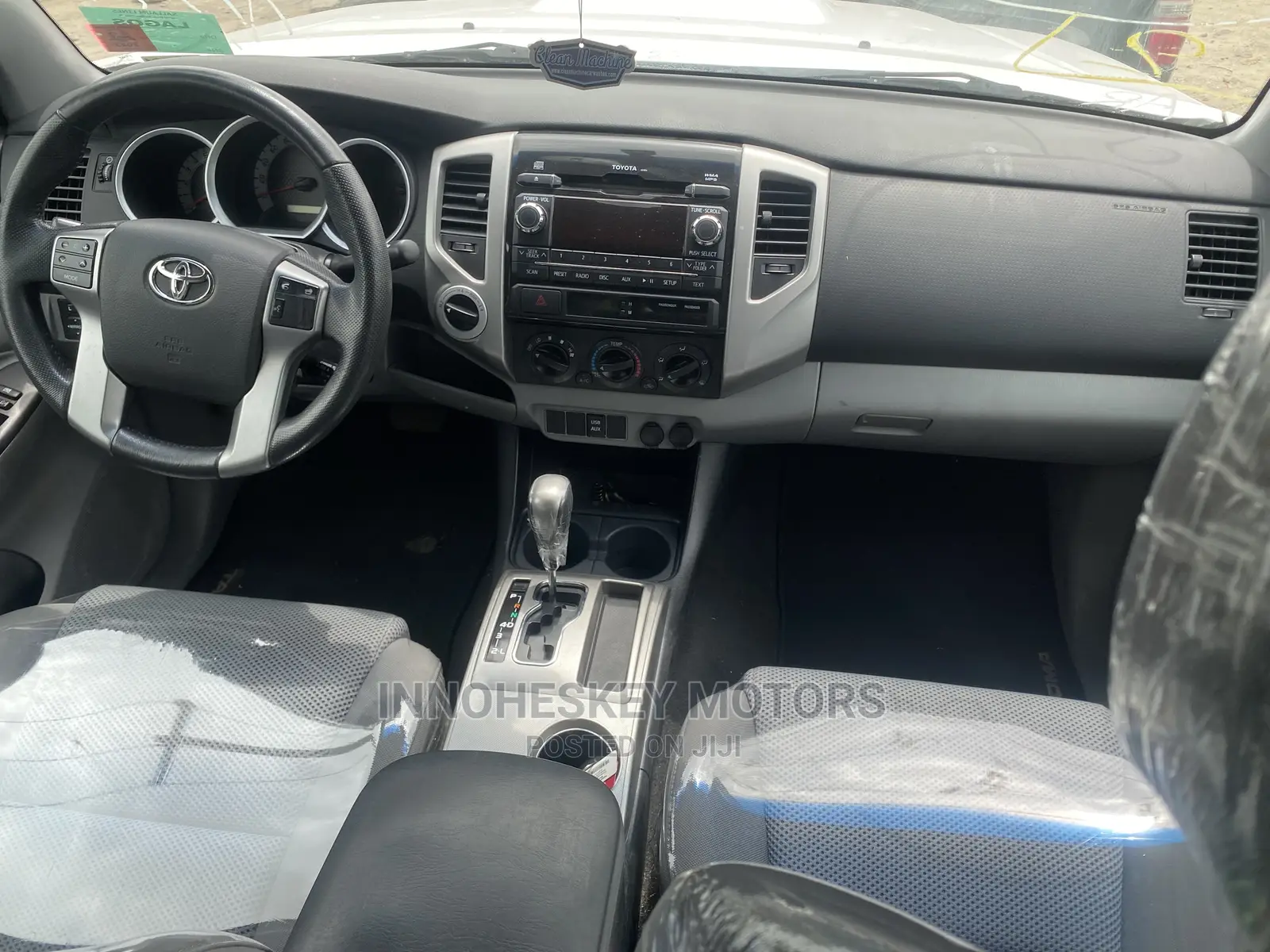 Toyota Tacoma 2012 White