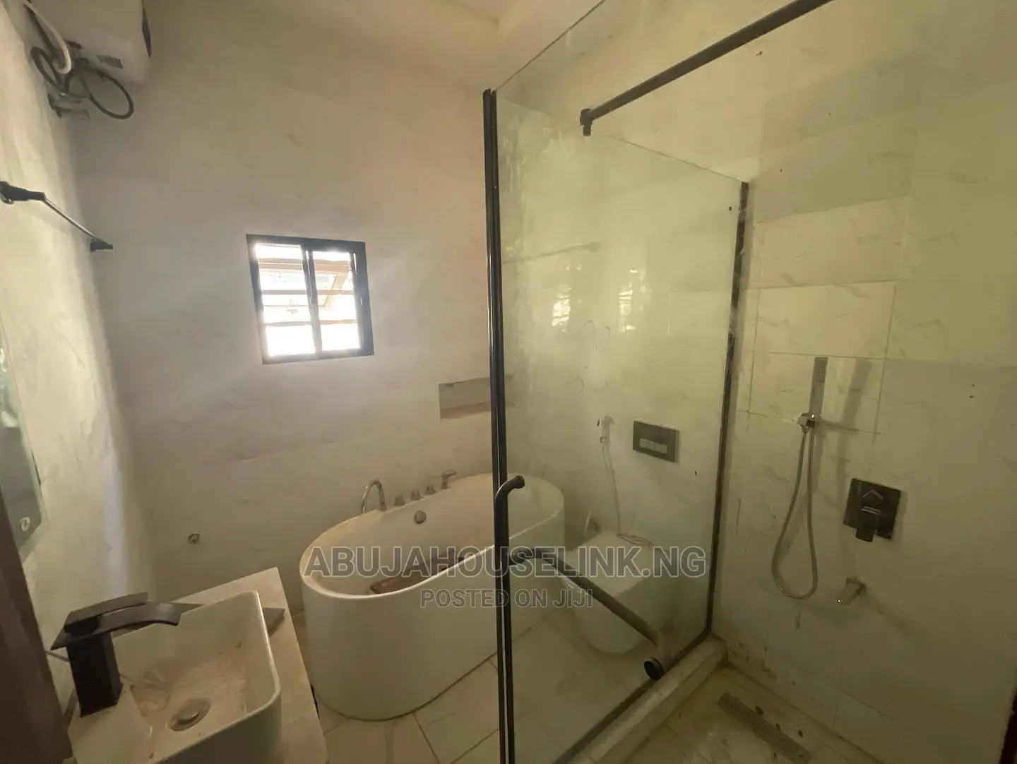 6bdrm Duplex in Apo Resettlement for sale