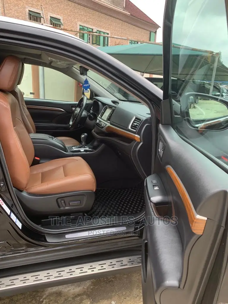 Toyota Highlander Limited Platinum 2019 Black
