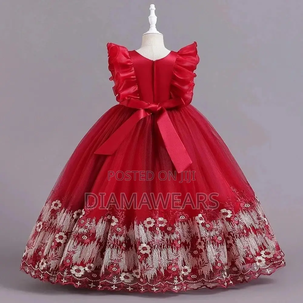 Red Ceremonial Ball Gown for Peincess