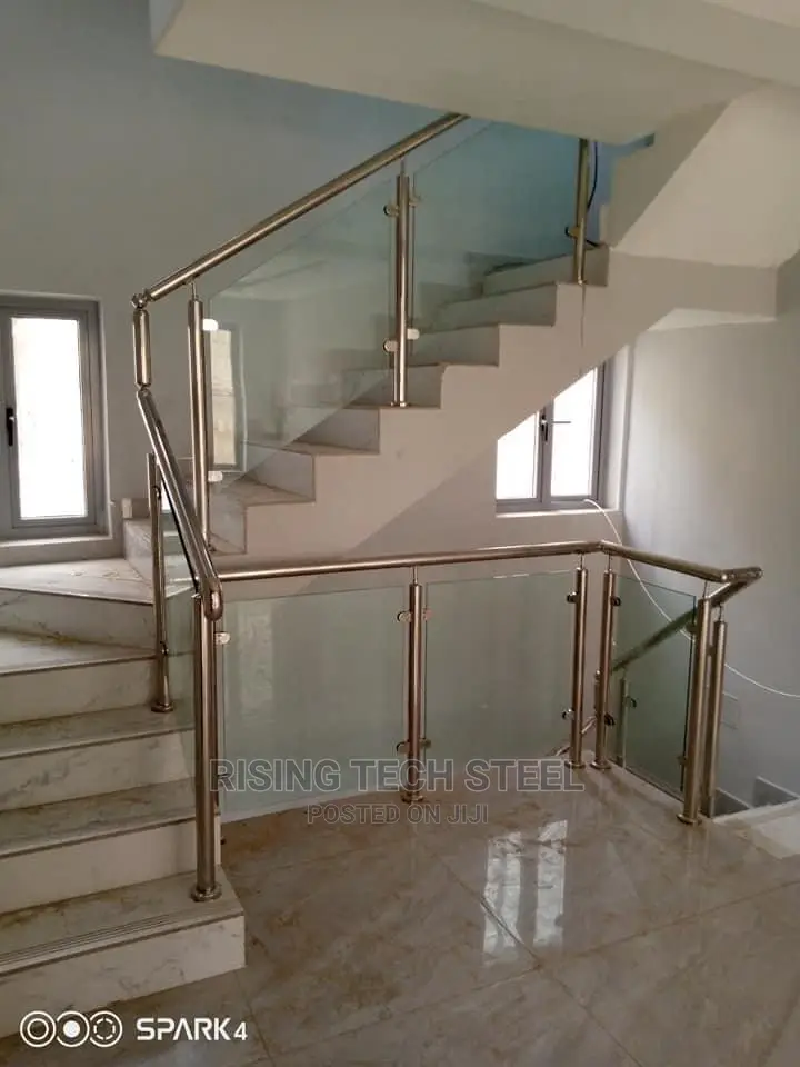Stainless Handrail Staircase Glass Holder