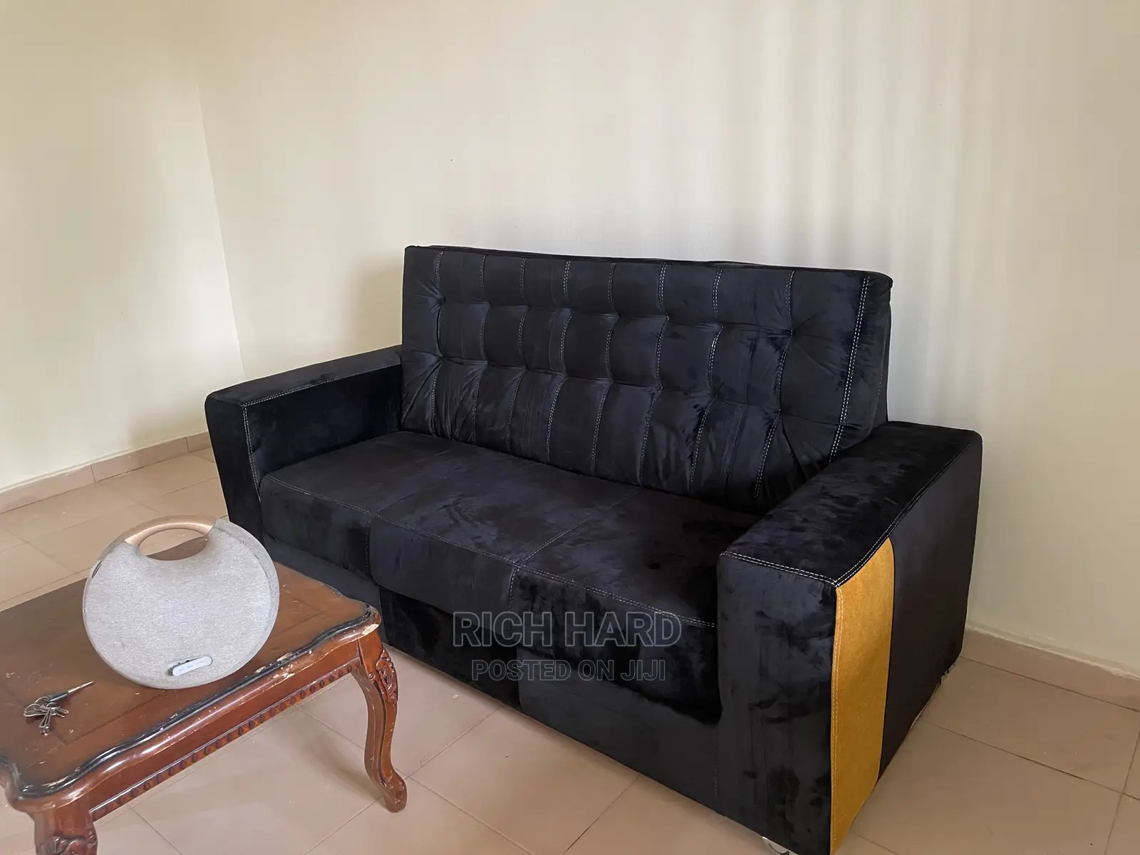 Room and Palor Shortlet