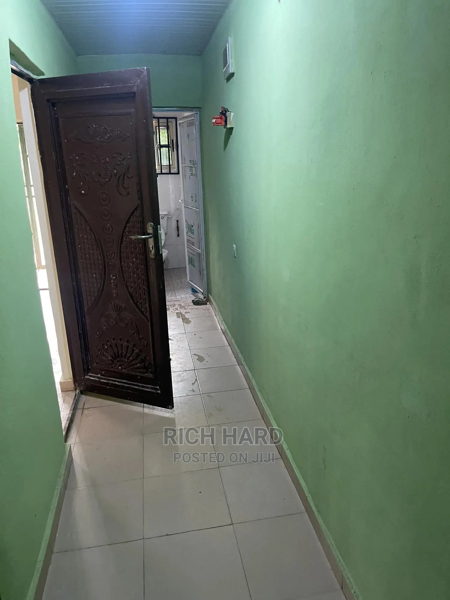 Room and Palor Shortlet